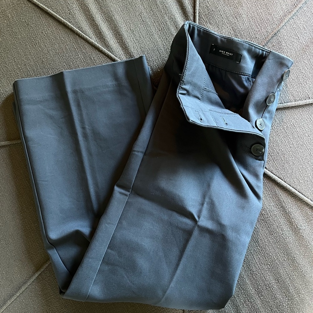 LOFT Women’s Charcoal Chinos